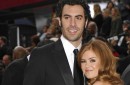 Sacha Baron Cohen a Isla Fisherová pomáhajú sýrskym utečencom